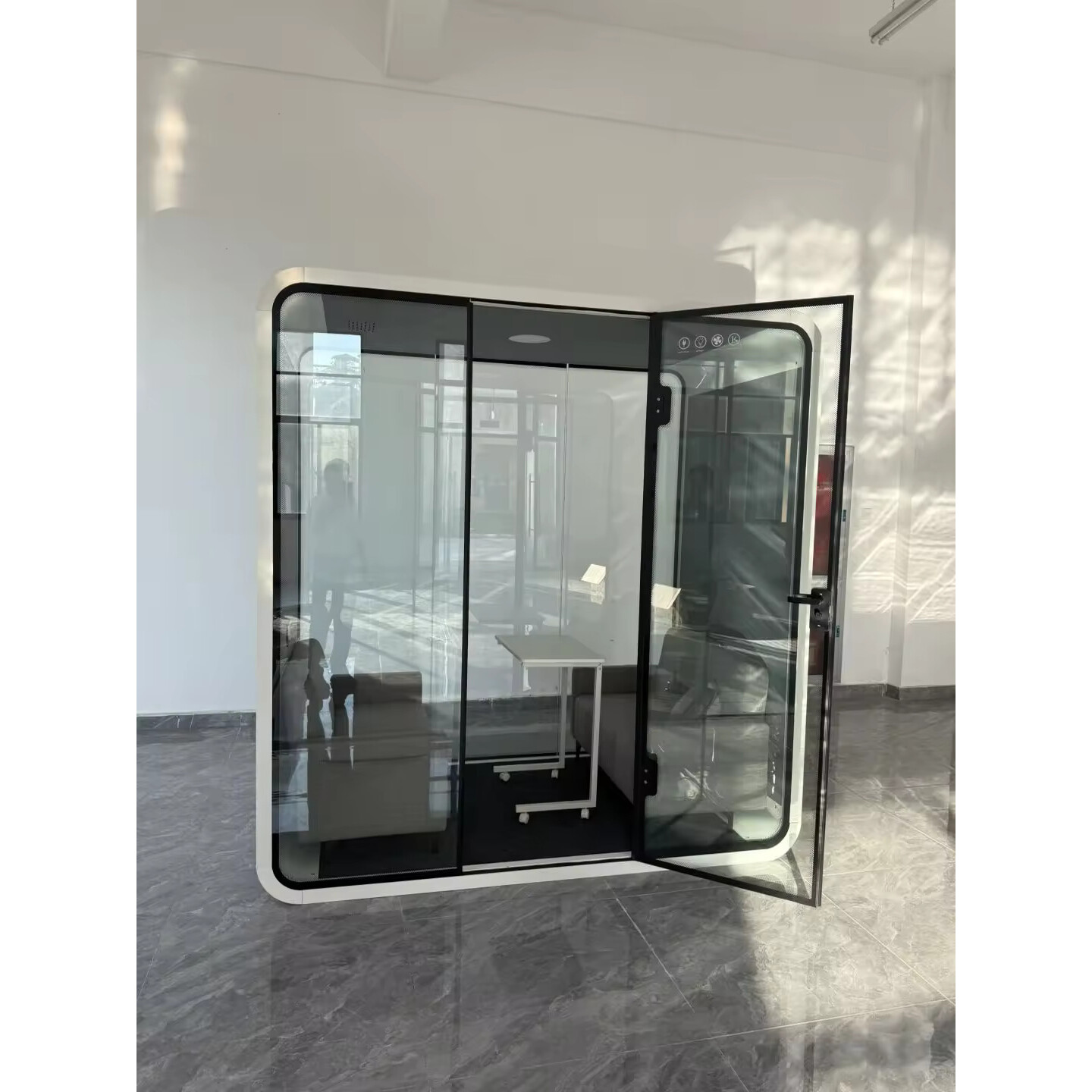 Kabina akustyczna XL round cube – 6-osobowa - obrazek 3