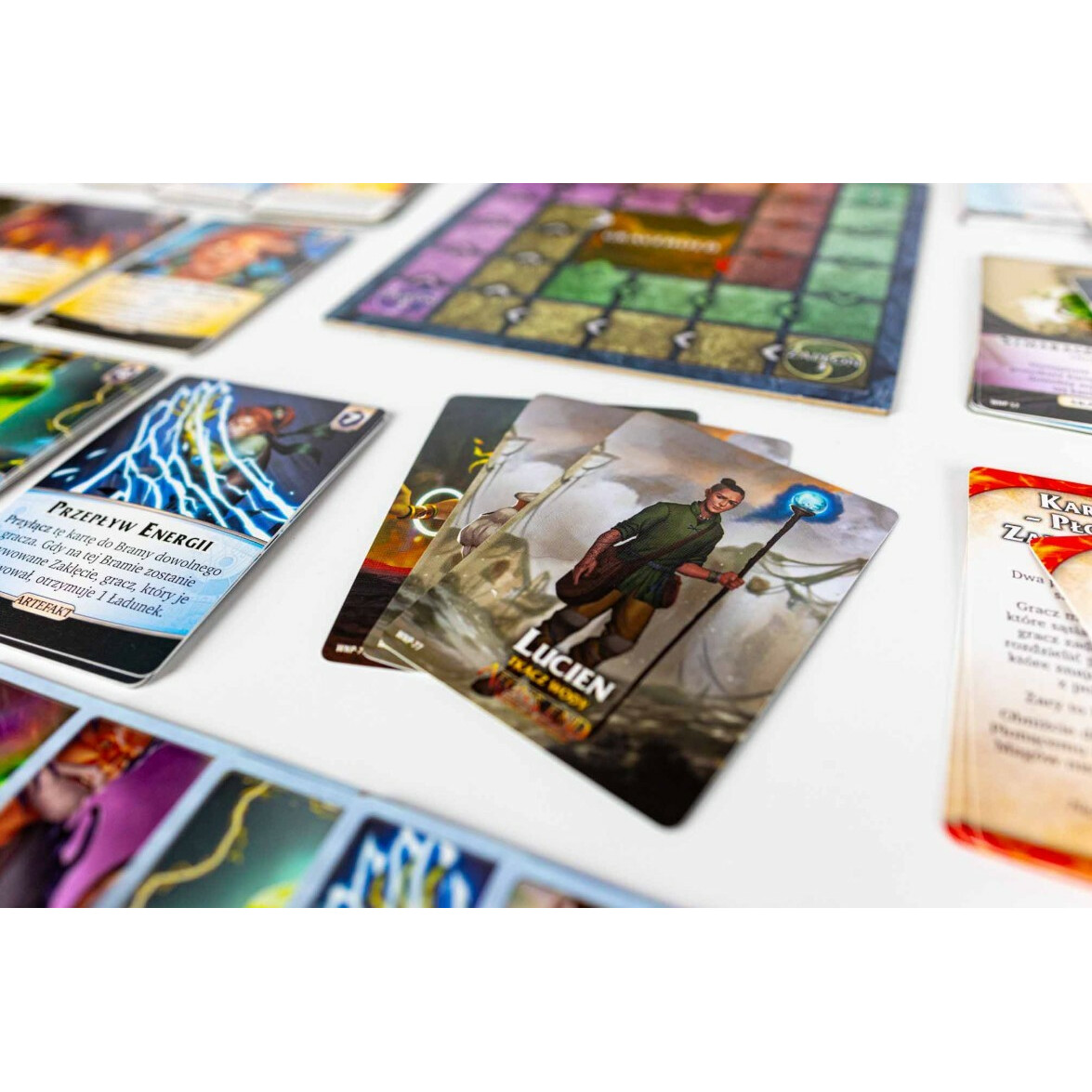 Gra Aeons End: Wioska na południu - obrazek 2