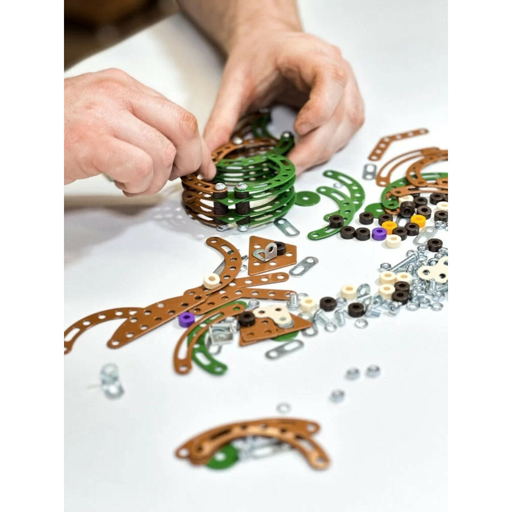 Zestaw konstrukcyjny Mały Konstruktor Dinozaury Triceratops - obrazek 4