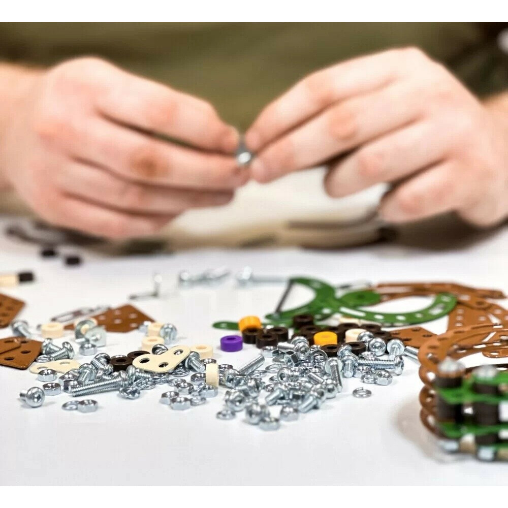 Zestaw konstrukcyjny Mały Konstruktor Dinozaury Triceratops - obrazek 5