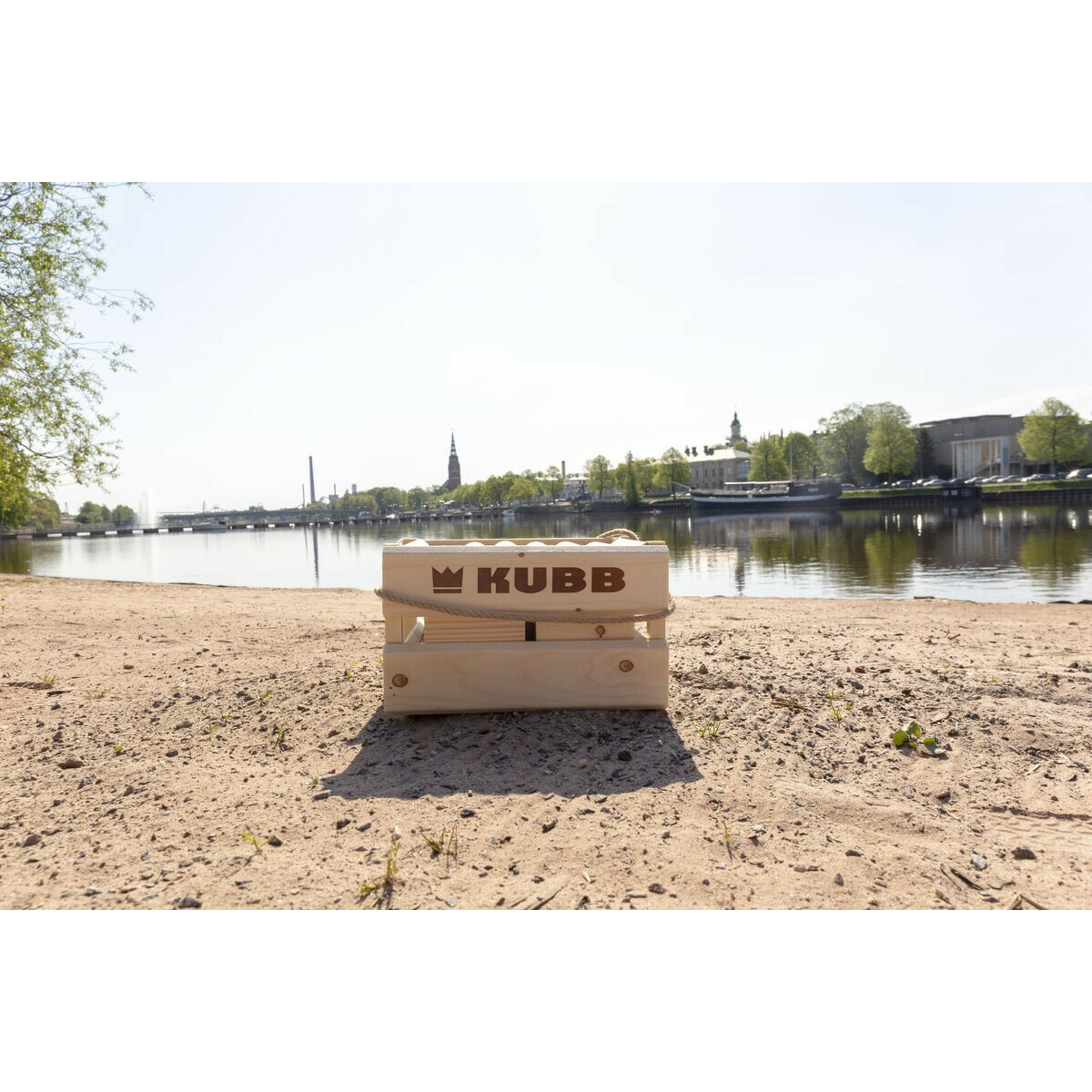 Gra Kubb w kartonowym opakowaniu - obrazek 8