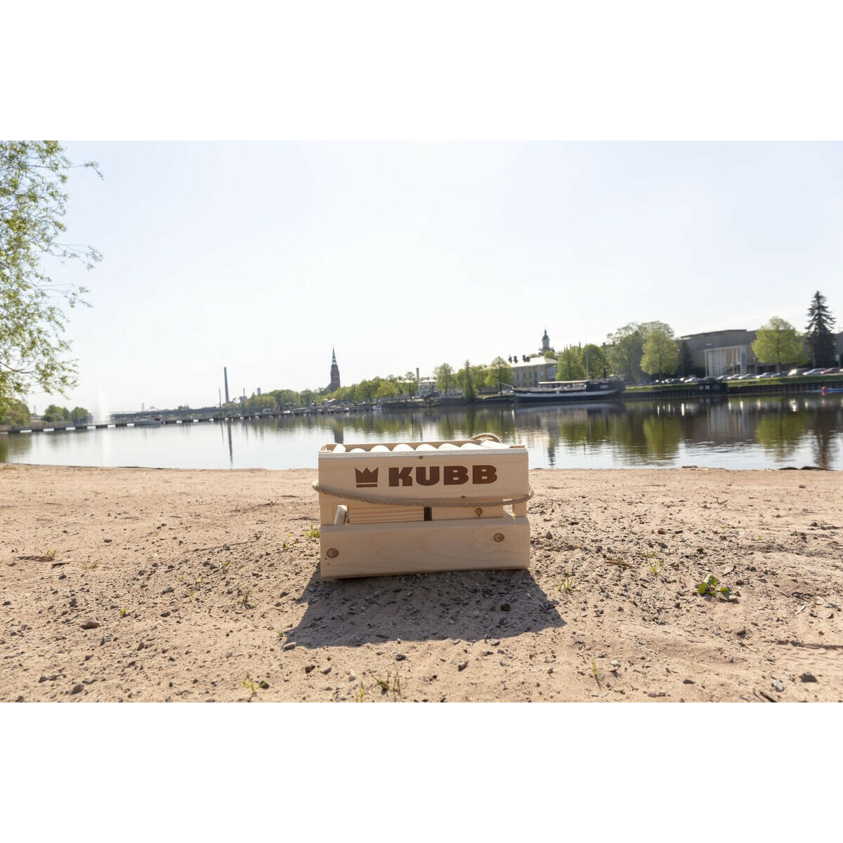 Gra Kubb w kartonowym opakowaniu - obrazek 9