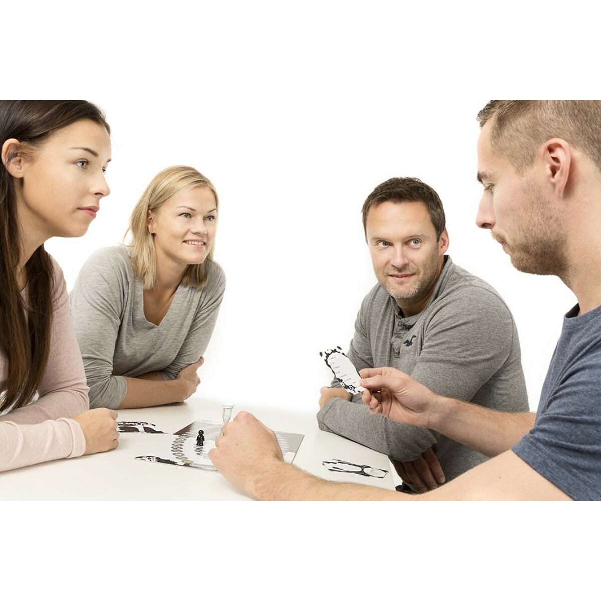 Gra Alias kobiety vs. mężczyźni - obrazek 4