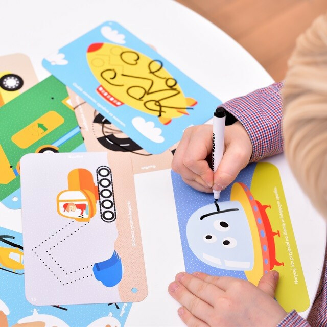 Zestaw edukacyjny Pojazdy Zabawy kreatywne z pisakiem zmazywakiem - obrazek 5