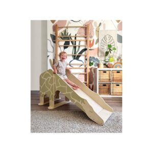 Drewniana zjeżdżalnia żyrafa