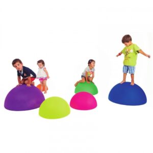 Gigantyczne półkule do ćwiczenia równowagi