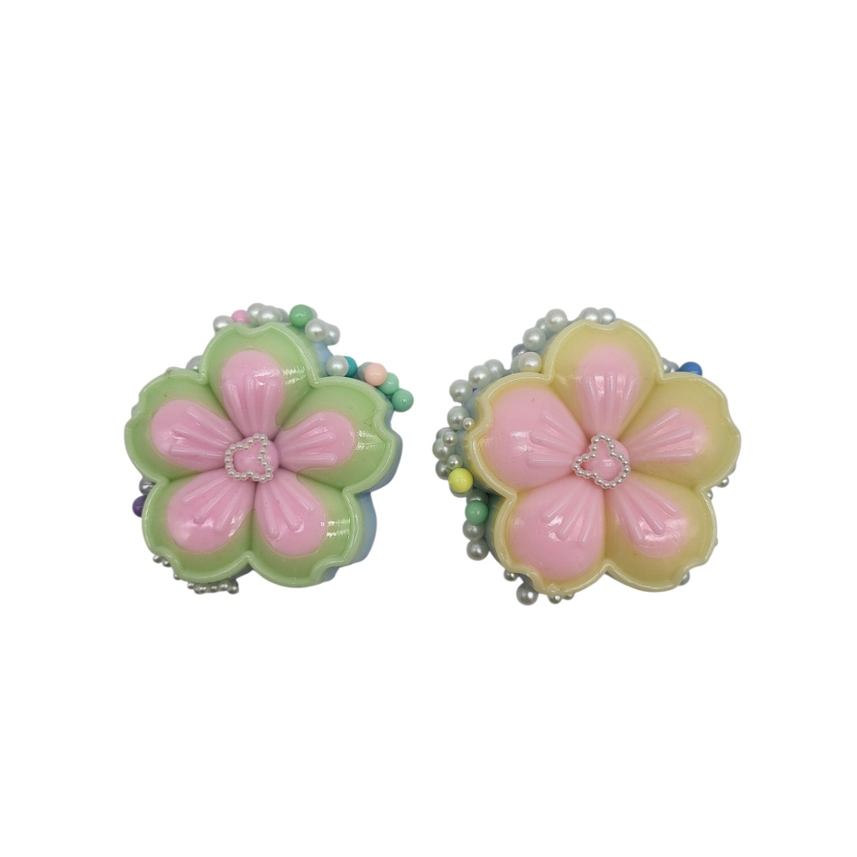 Gniotek kwiatek z koralikami