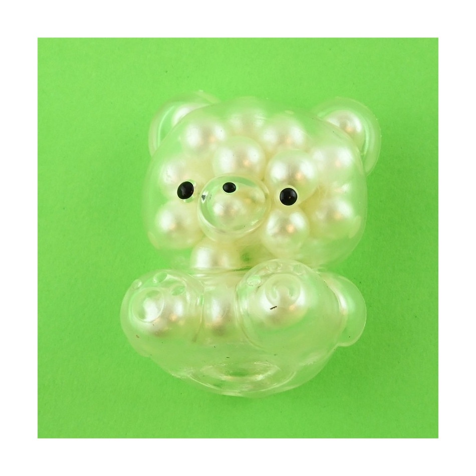 Gniotek miś z perłowymi kuleczkami