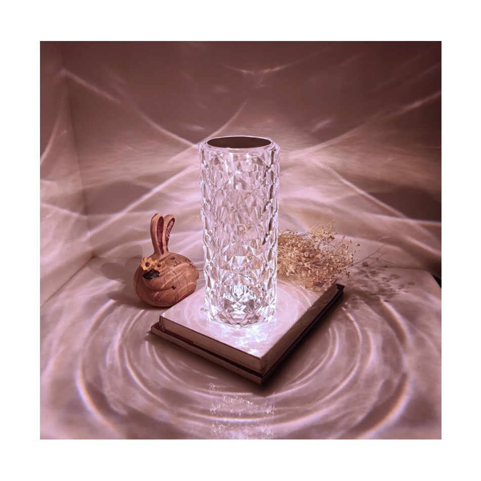 Kryształowa/diamentowa lampka - obrazek 3