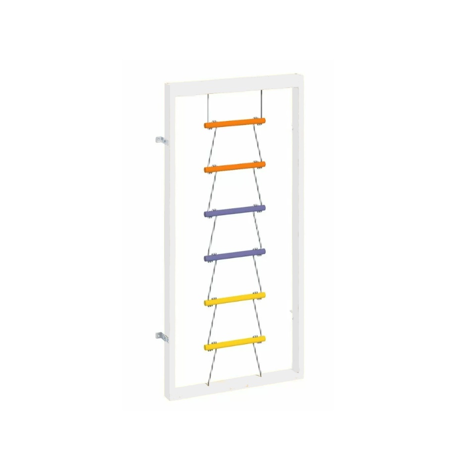 Metalowa ściana z drabinką