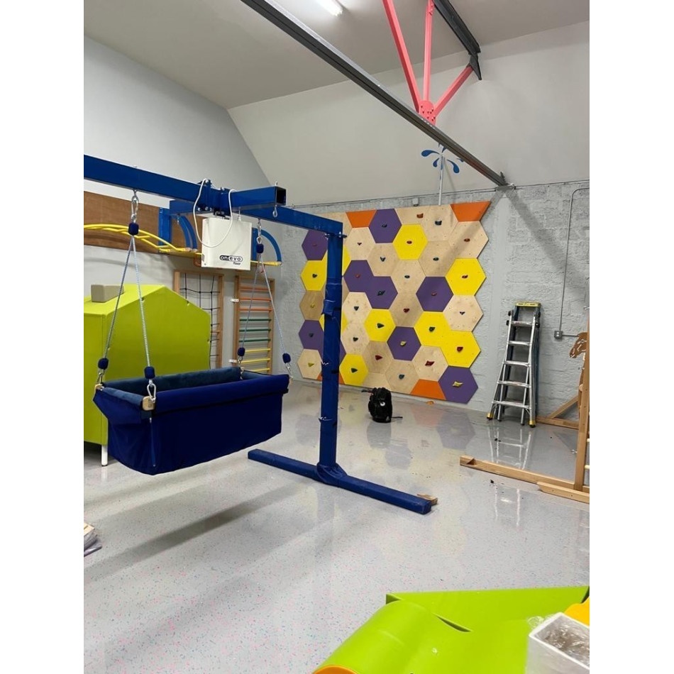 Ścianka wspinaczkowa ,,Plaster Miodu" - obrazek 6