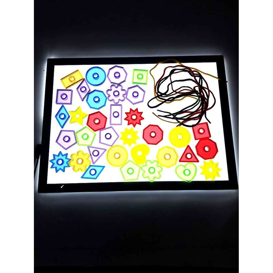 Zestaw transparentnych guzików do przewlekania - obrazek 3